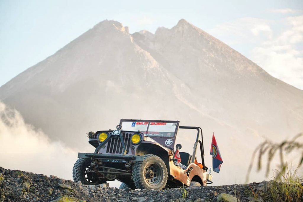 lava-tour-jeep-merapi
